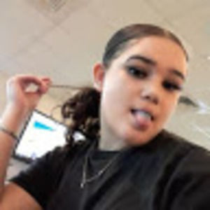 Meet your Posher, Kalya